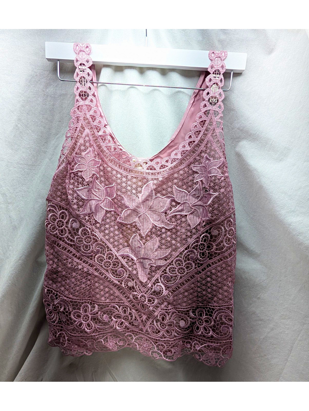 Couture by Cabernet Mauve Floral Lace Sheer Sleeveless Tank Top Size M silk poly